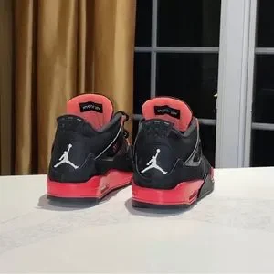 Jordan | Shoes | Jordan 4 Retro Red Thunder Size 5 Brand New  display picture 3